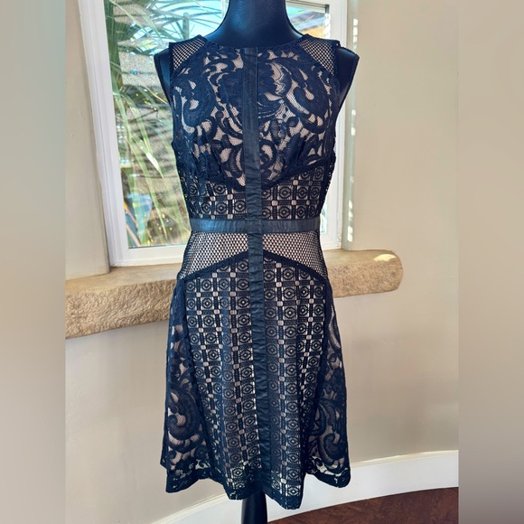 Mossimo Supply Co. Lace Midi Dress Women’s Size Small - Picture 1 of 16
